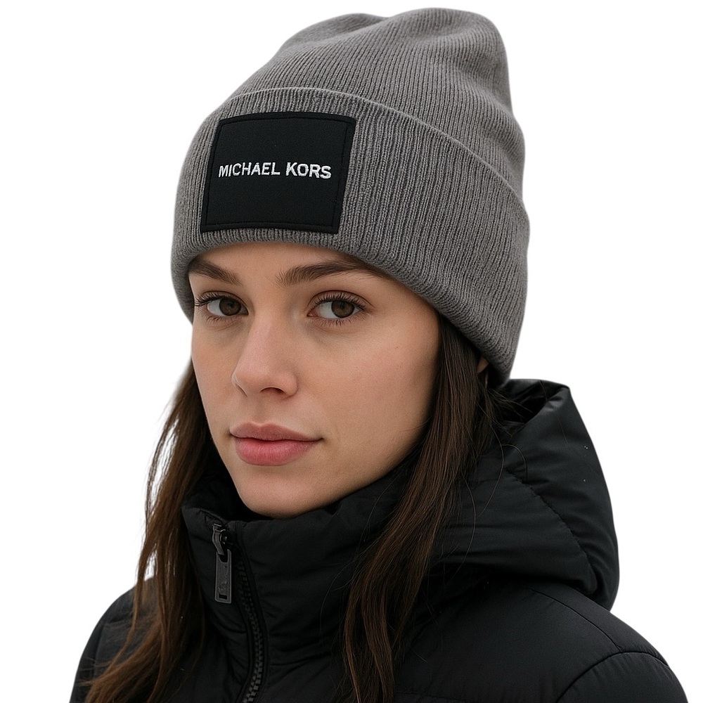 Michael Kors Women's Dual Layer Rib Knit Logo Patch Cuffed Beanie Gray New!